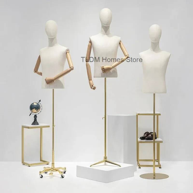 Manichini maschili a mezza lun - Baby Clothing Stores recensione e prezzo